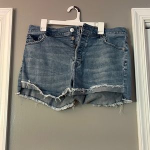 EXPRESS BUTTON UP DENIM SHORTS 🌻🌞